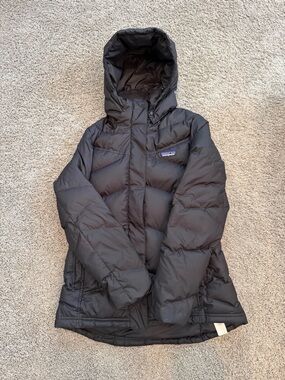 Patagonia Women’s Down With It Insulated Hooded Jacket, Black, Small